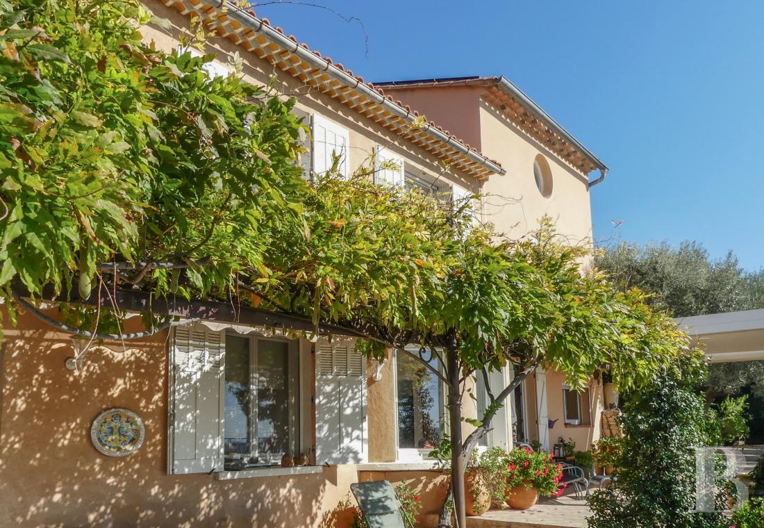 demeures et maisons a vendre france paca   - 1