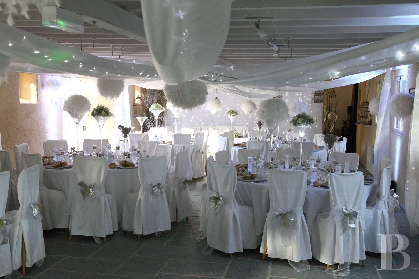 Dans le Cotentin, un château du 18e s.et ses dépendances rayonnant sur les hauteurs du Val de Saire - photo  n°6