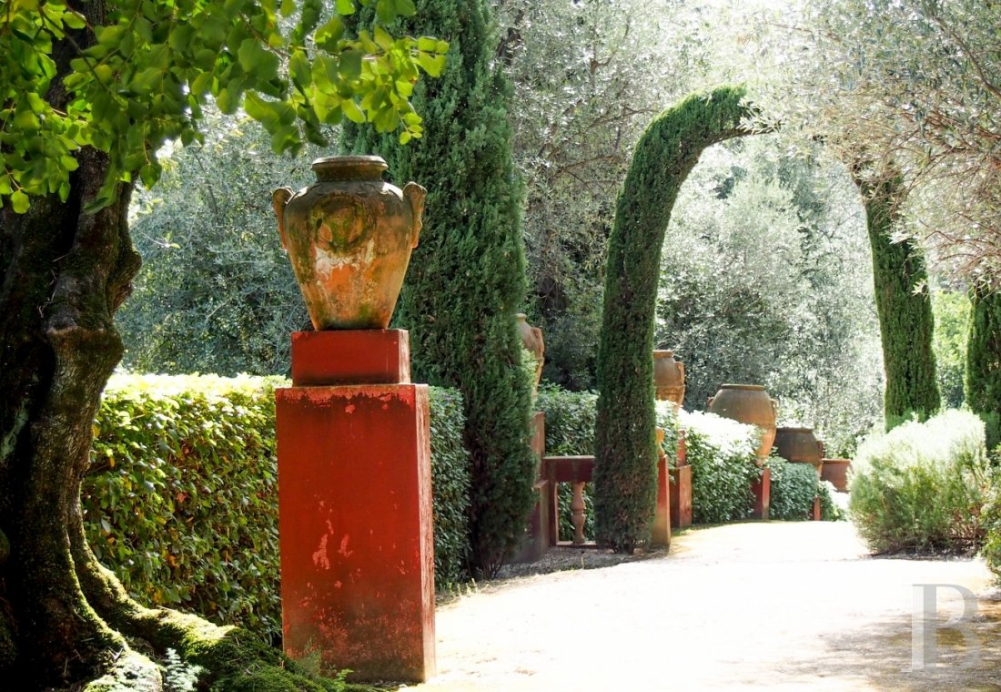 castles for sale France provence cote dazur   - 31