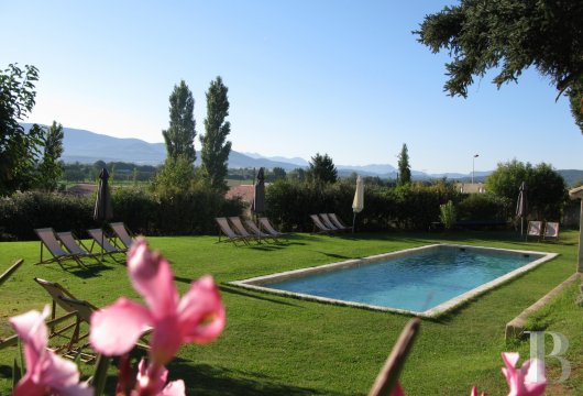 A large house living up to its name in the Provencal Drôme region between Crest and Valence - photo  n°3
