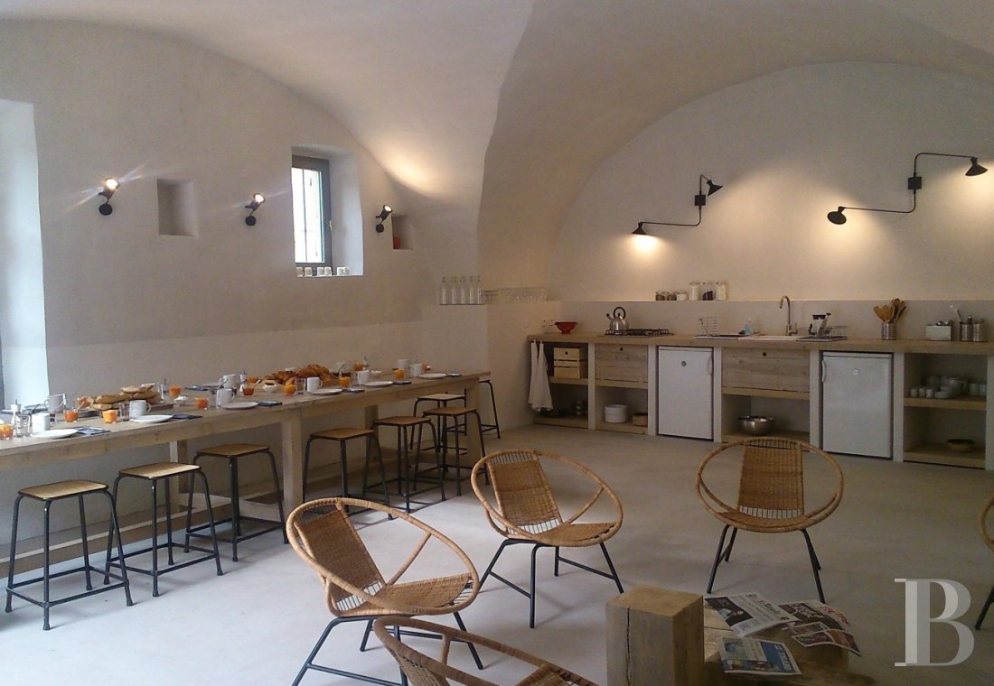 A large house living up to its name in the Provencal Drôme region between Crest and Valence - photo  n°31