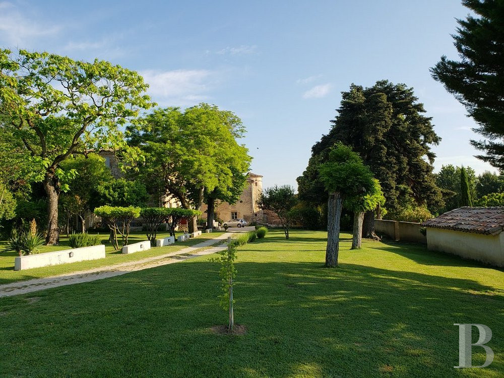 A large house living up to its name in the Provencal Drôme region between Crest and Valence - photo  n°3