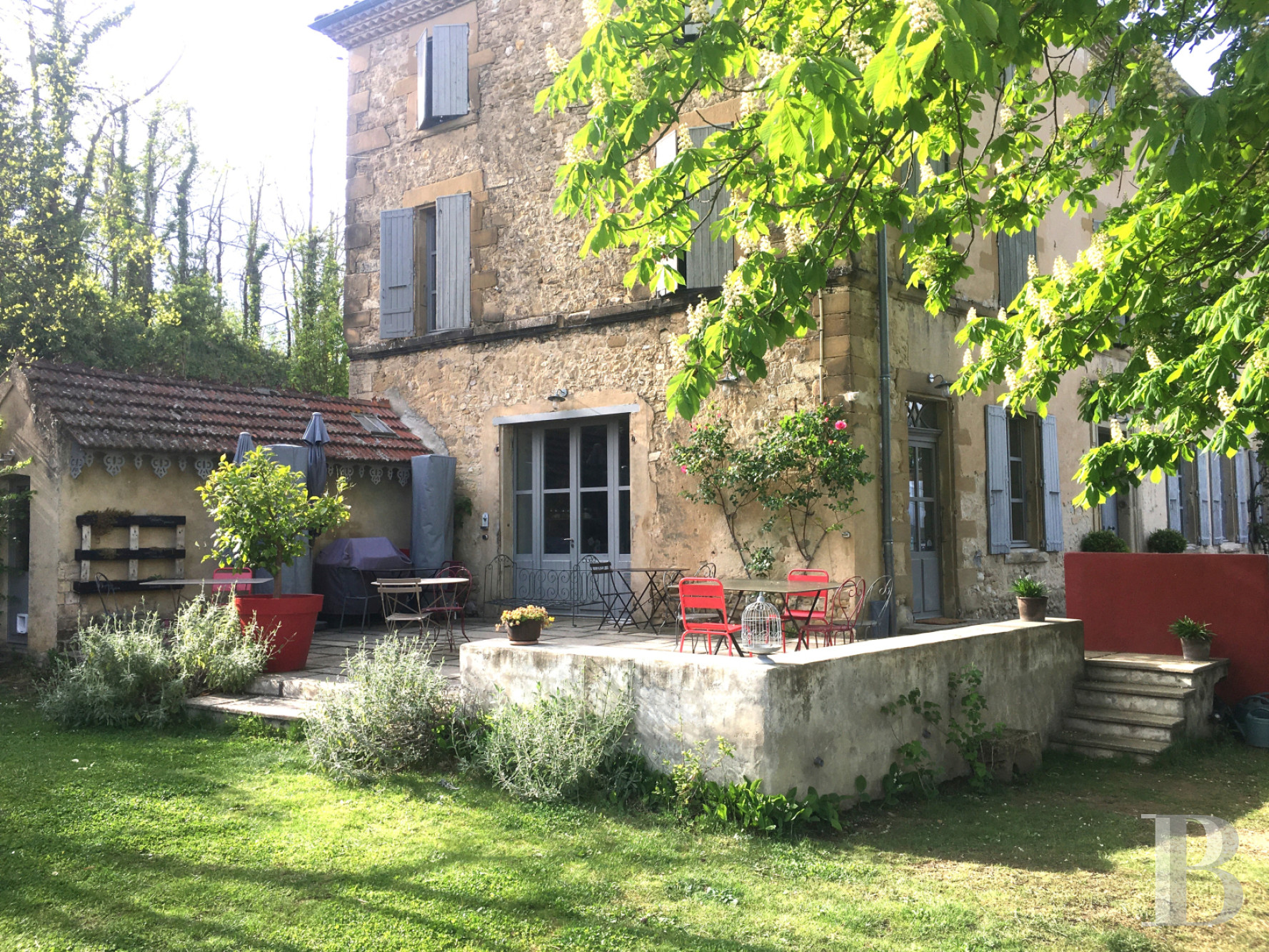 A large house living up to its name in the Provencal Drôme region between Crest and Valence - photo  n°8