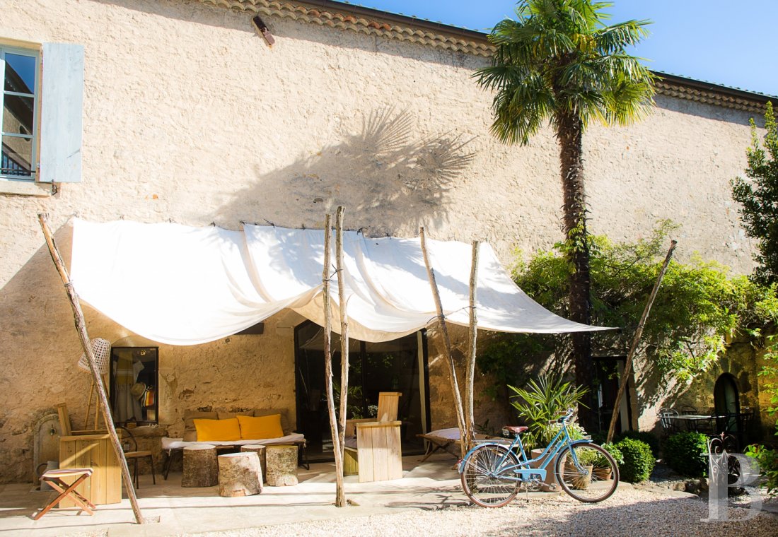 A small village chateau  with a remarkable garden  in Ardèche - photo  n°35