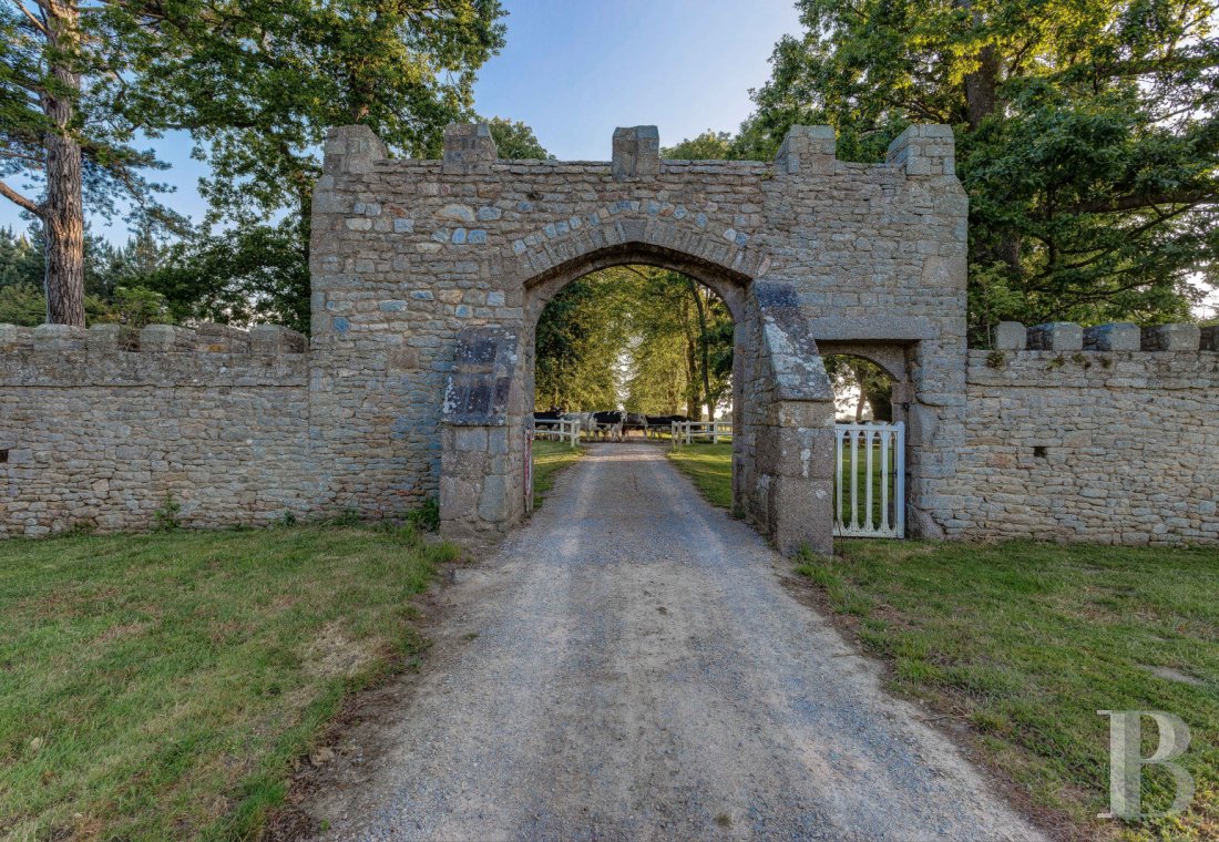 Dans le Cotentin, entre Saint-Pierre-Église et Barfleur, le château du célèbre penseur Alexis de Tocqueville - photo  n°21