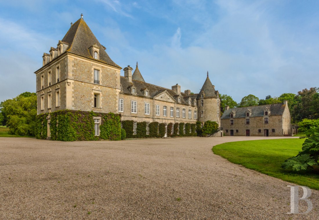 Dans le Cotentin, entre Saint-Pierre-Église et Barfleur, le château du célèbre penseur Alexis de Tocqueville - photo  n°3