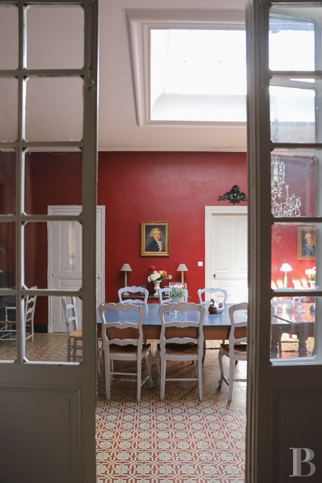 An aerial chateau embodying the spirit of the 1900s in the Charolais-Brionnais region - photo  n°9