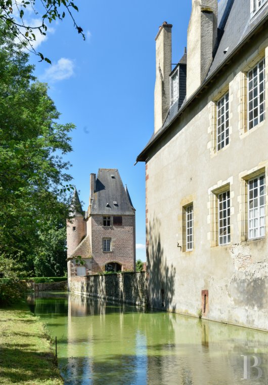 A family château which is emblematic of the former Bourbonnais province, north of Moulins in the Allier department - photo  n°34