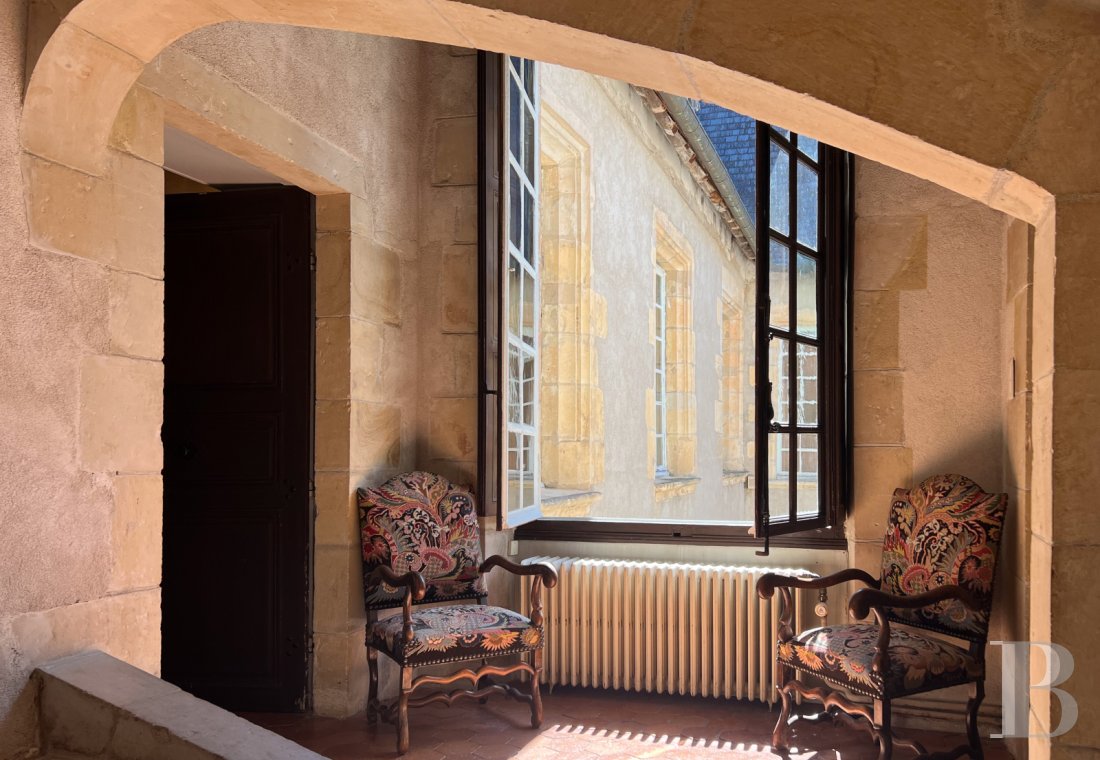 A family château which is emblematic of the former Bourbonnais province, north of Moulins in the Allier department - photo  n°24