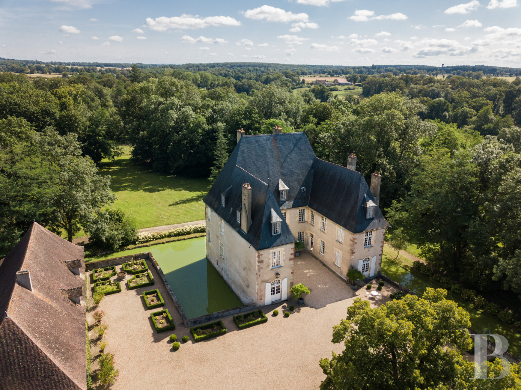Dans l’Allier, au nord de Moulins, un château de famille emblématique de l’ancienne province du Bourbonnais - photo  n°36