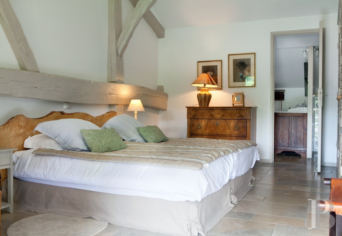 An old farmhouse transformed into a charming guest house  in southern Burgundy, between Dijon, Geneva and Lyon  - photo  n°18