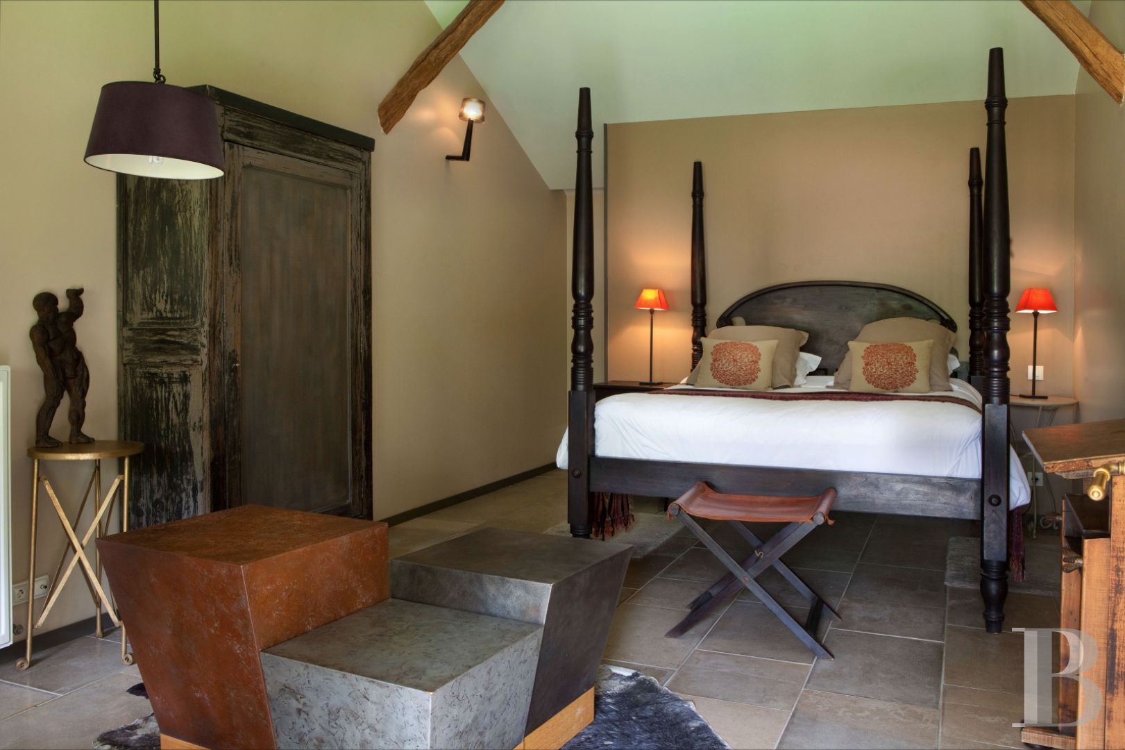 En Bourgogne du sud, à équidistance de Dijon, Genève et Lyon,  une ancienne ferme transformée en maison et table d’hôtes de grand charme - photo  n°25