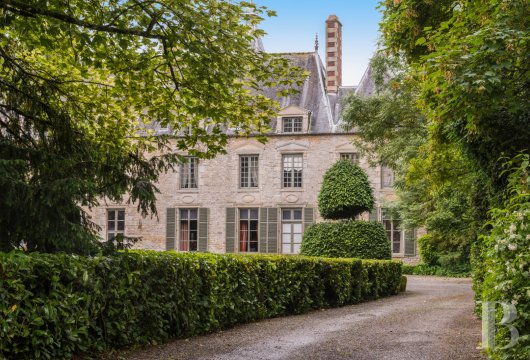 A Renaissance chateau in ten hectares of grounds on the outskirts of Alençon in the Sarthe - photo  n°3