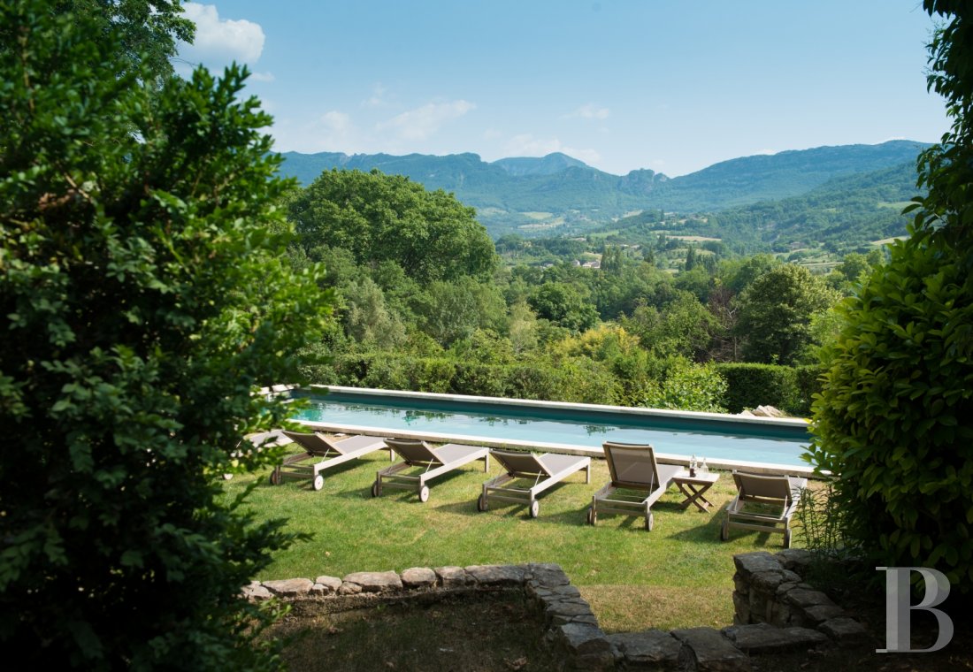 Entre le Vercors et la Provence, un domaine baigné de lumière à l’atmosphère chaleureuse et raffinée - photo  n°7