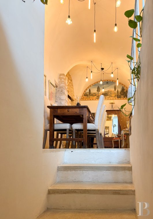 character properties France provence cote dazur   - 8