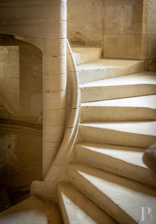 chateaux for sale France midi pyrenees   - 12