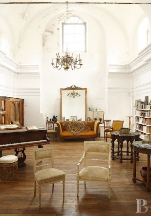 A place of worship that has become a creative hub just twenty minutes from Bastia on the way to Saint-Florent - photo  n°17