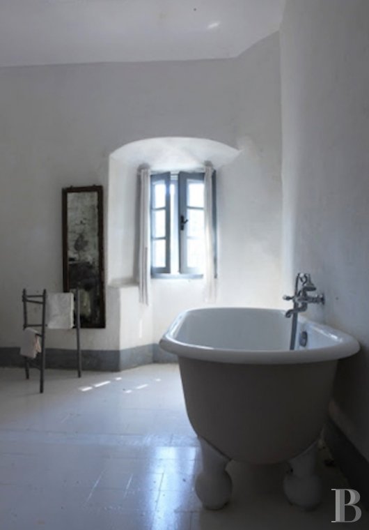 A place of worship that has become a creative hub just twenty minutes from Bastia on the way to Saint-Florent - photo  n°19