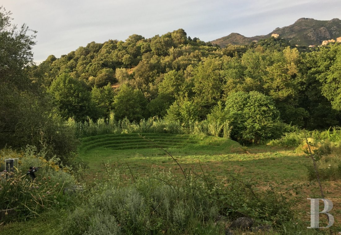 A place of worship that has become a creative hub just twenty minutes from Bastia on the way to Saint-Florent - photo  n°3