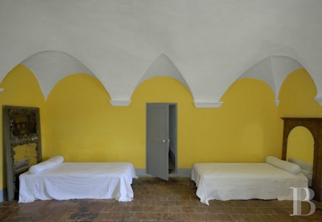 A place of worship that has become a creative hub just twenty minutes from Bastia on the way to Saint-Florent - photo  n°20
