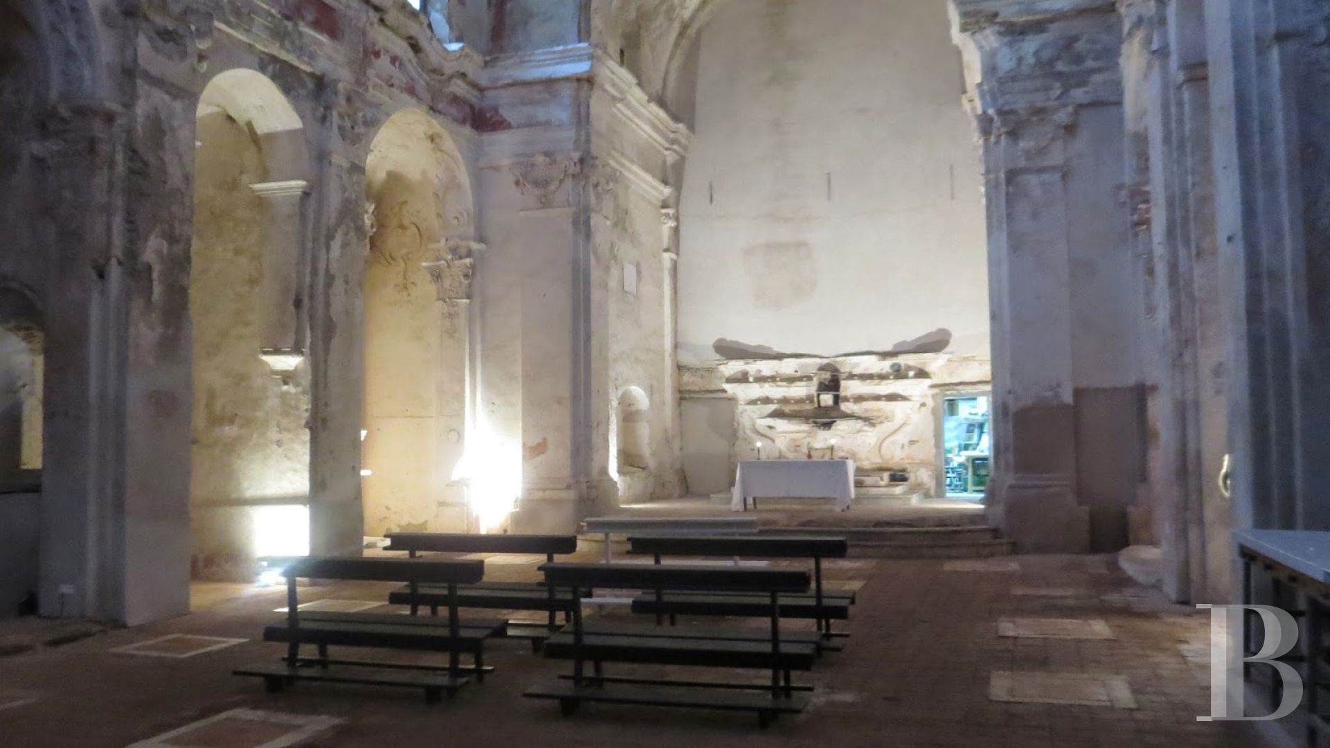 A place of worship that has become a creative hub just twenty minutes from Bastia on the way to Saint-Florent - photo  n°12