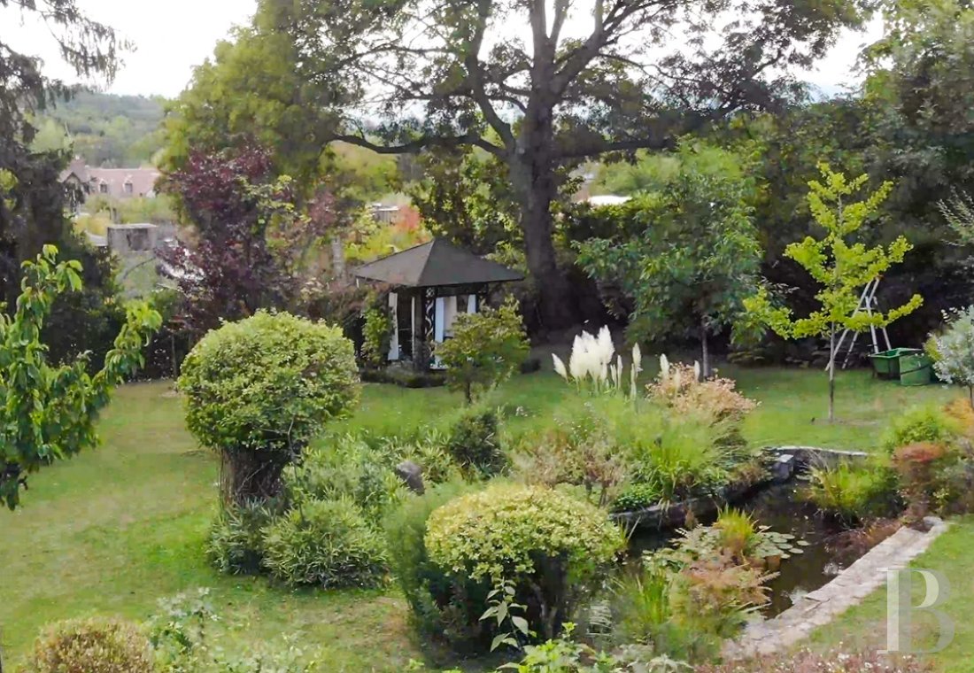 character properties France ile de france   - 14