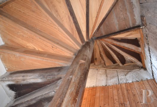 character properties France aquitaine   - 8