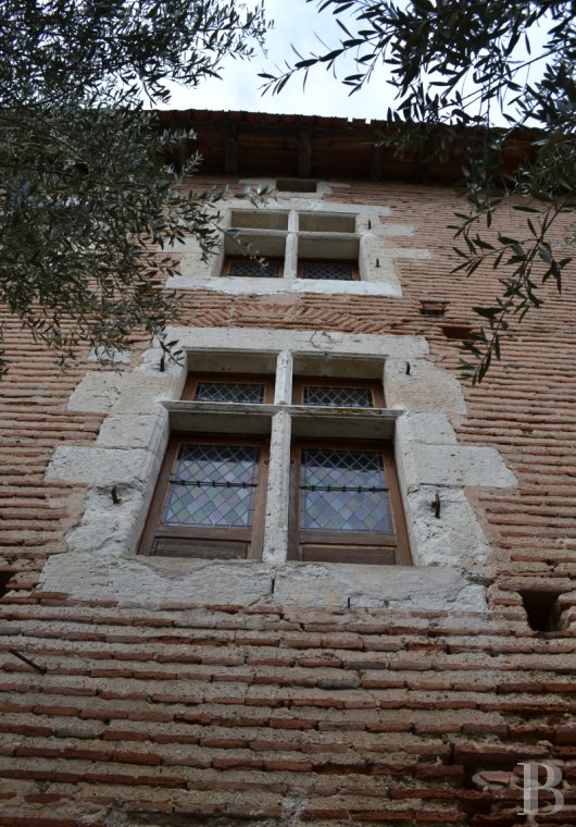 character properties France aquitaine   - 7