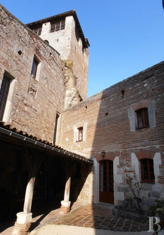 character properties France aquitaine   - 3