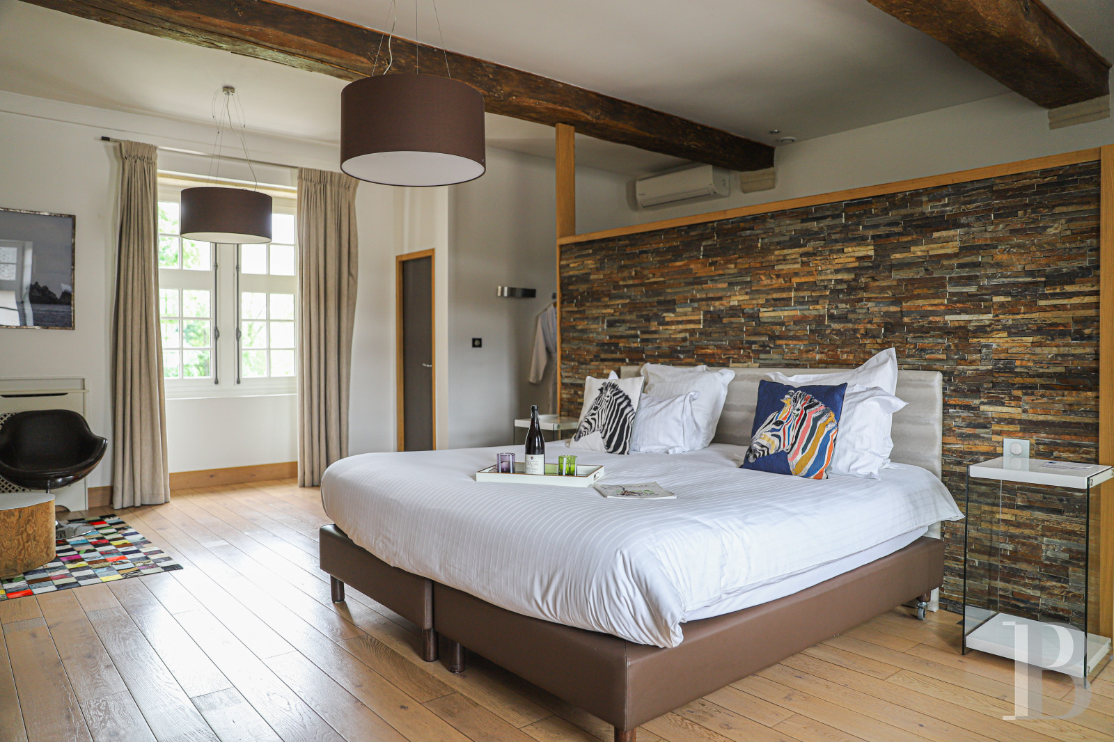 A wine estate and 16th century chateau  in the heart of Burgundy and the Auxey-Duresses vineyards - photo  n°13