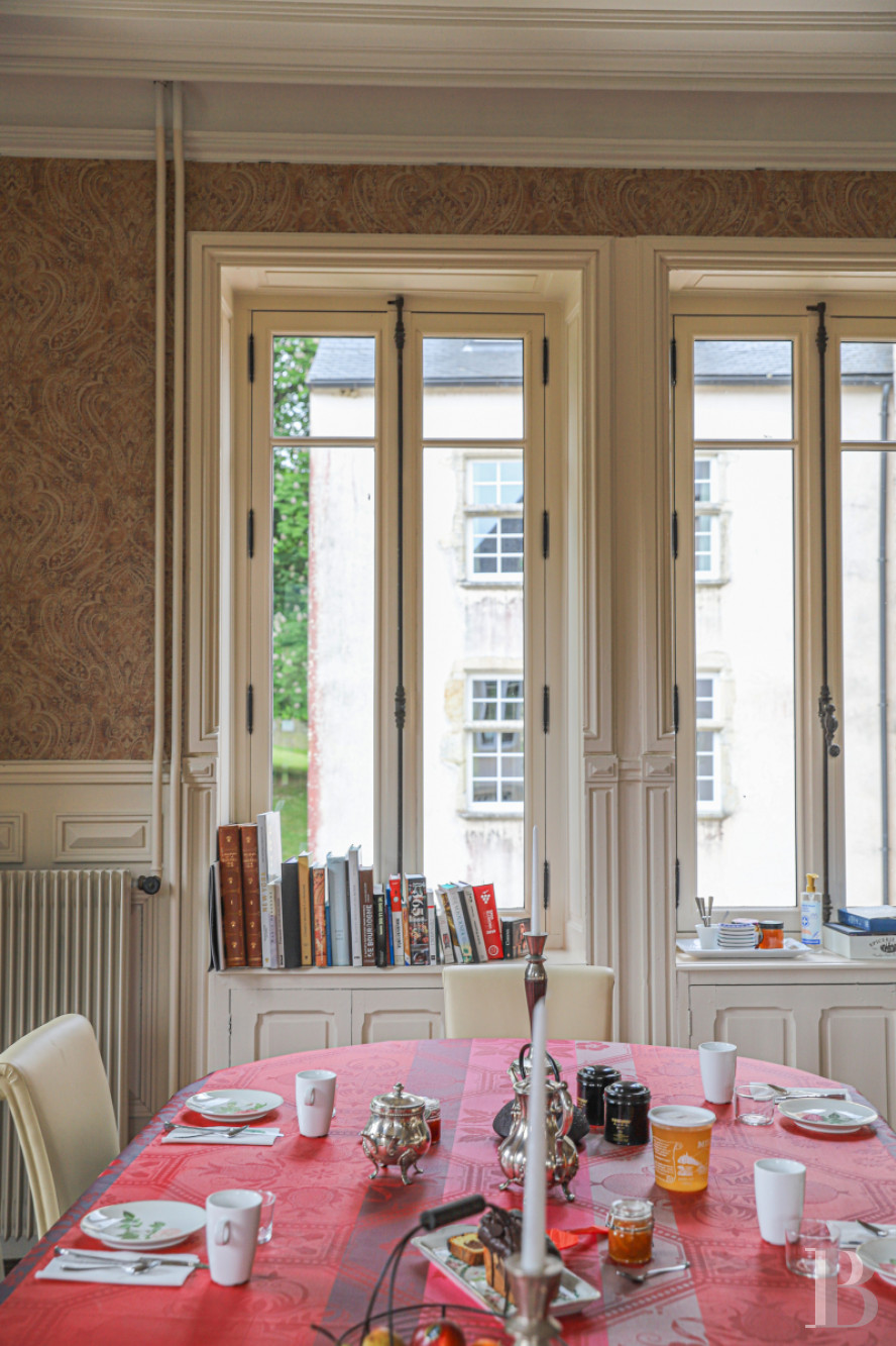 A wine estate and 16th century chateau  in the heart of Burgundy and the Auxey-Duresses vineyards - photo  n°32