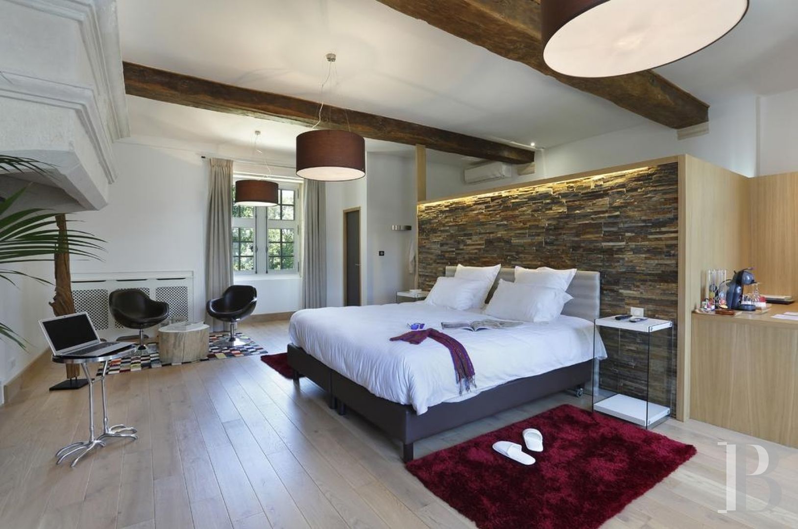 A wine estate and 16th century chateau  in the heart of Burgundy and the Auxey-Duresses vineyards - photo  n°20