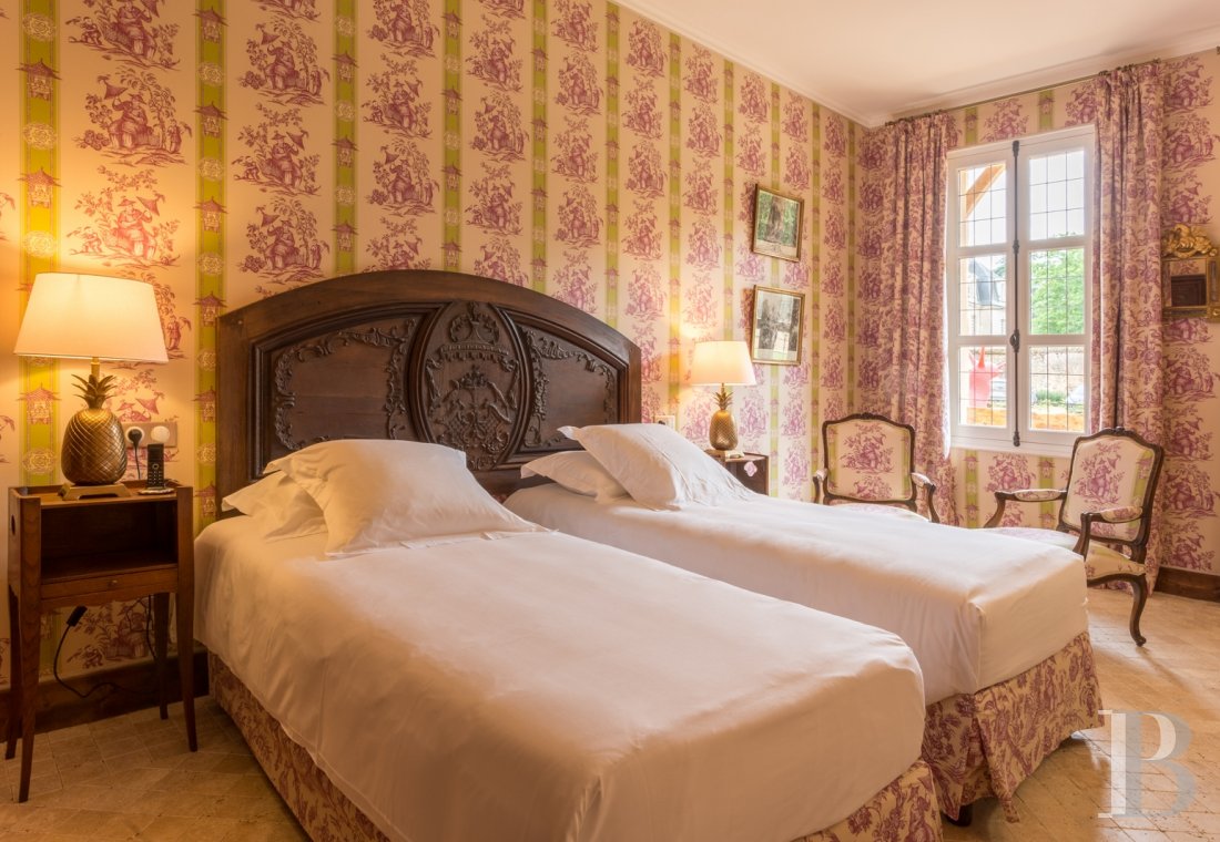 A small country chateau surrounded by a huge park on the outskirts of Le Mans, away from the world - photo  n°22