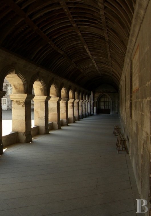 A royal Abbey classified as a historic monument in the Oise Regional Nature Park on the outskirts of Pontpoint and Pont-Ste-Maxence - photo  n°3