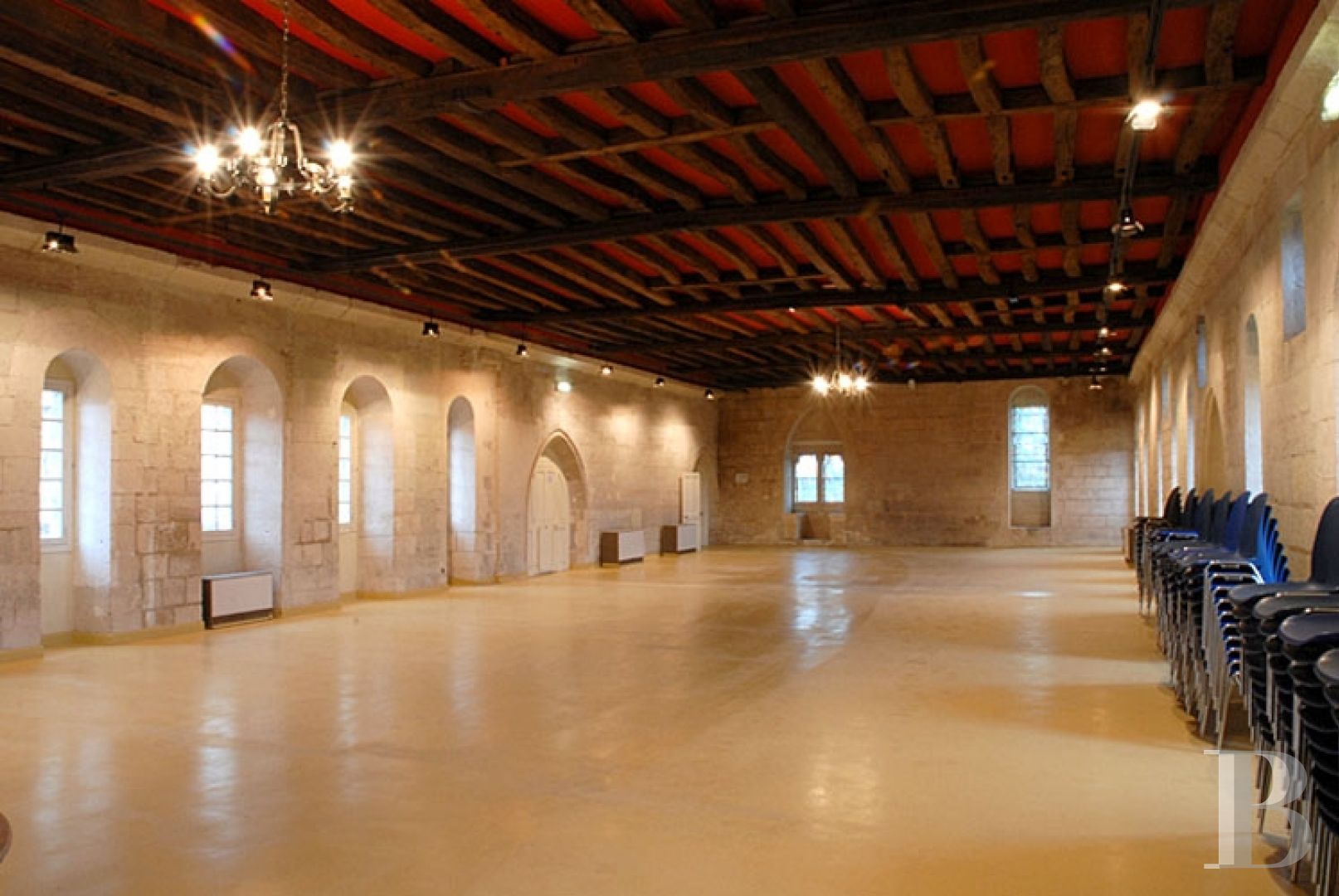 A royal Abbey classified as a historic monument in the Oise Regional Nature Park on the outskirts of Pontpoint and Pont-Ste-Maxence - photo  n°17