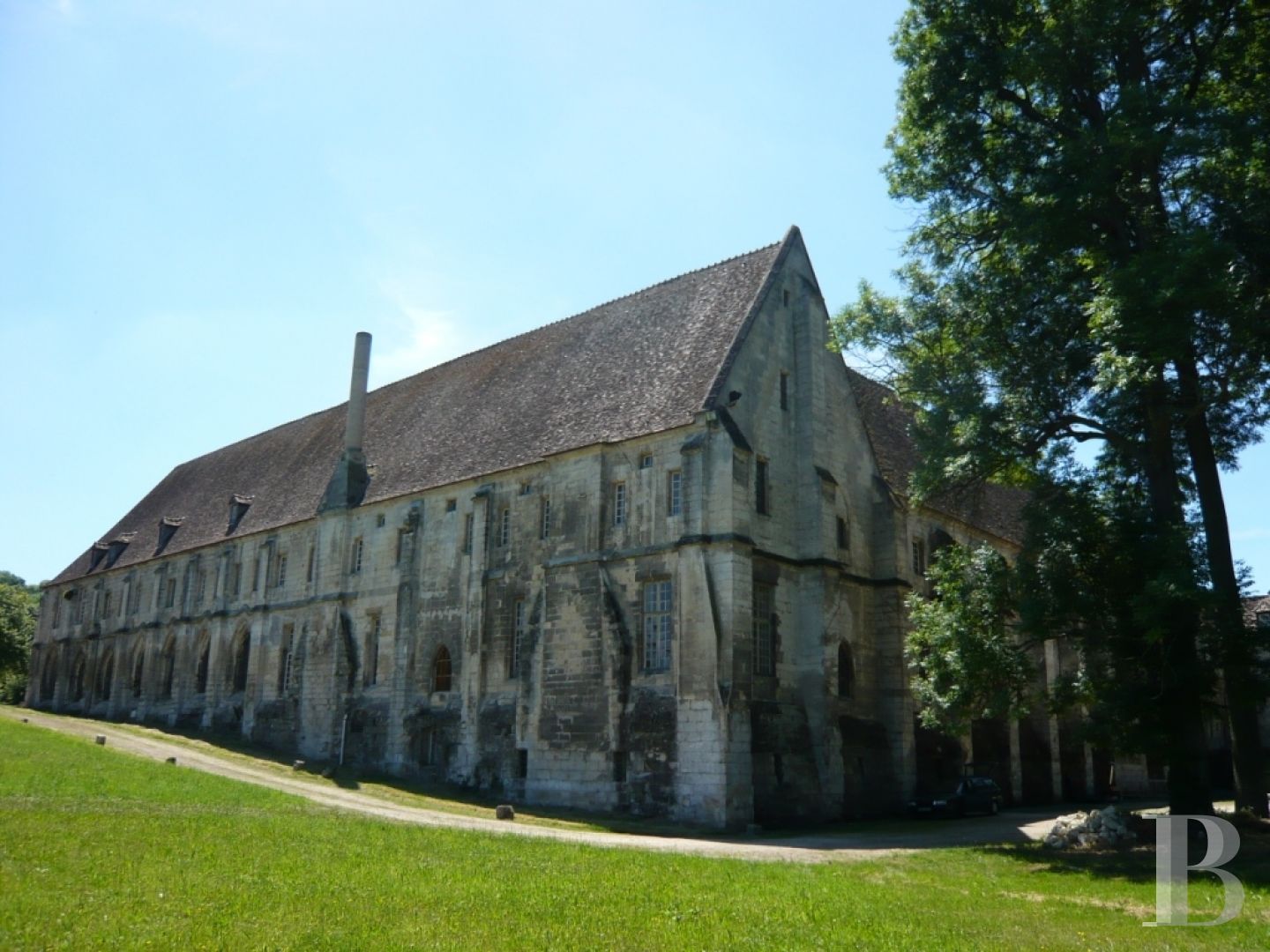 A royal Abbey classified as a historic monument in the Oise Regional Nature Park on the outskirts of Pontpoint and Pont-Ste-Maxence - photo  n°5