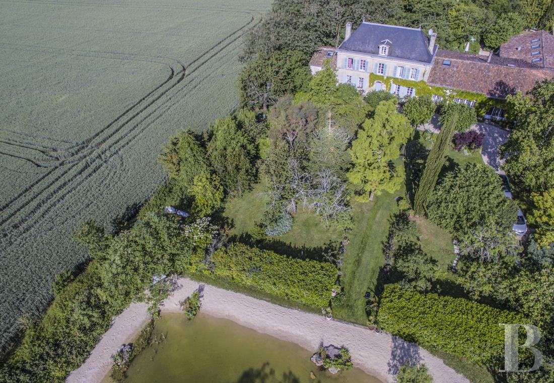 residences and character houses france poitou charentes   - 1