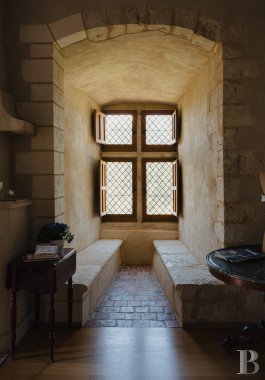 En Bourgogne, dans la Nièvre, un château d’origine médiévale dressé sur un promontoire au-dessus de l’Allier - photo  n°14