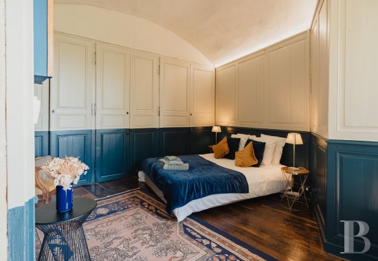 En Bourgogne, dans la Nièvre, un château d’origine médiévale dressé sur un promontoire au-dessus de l’Allier - photo  n°21