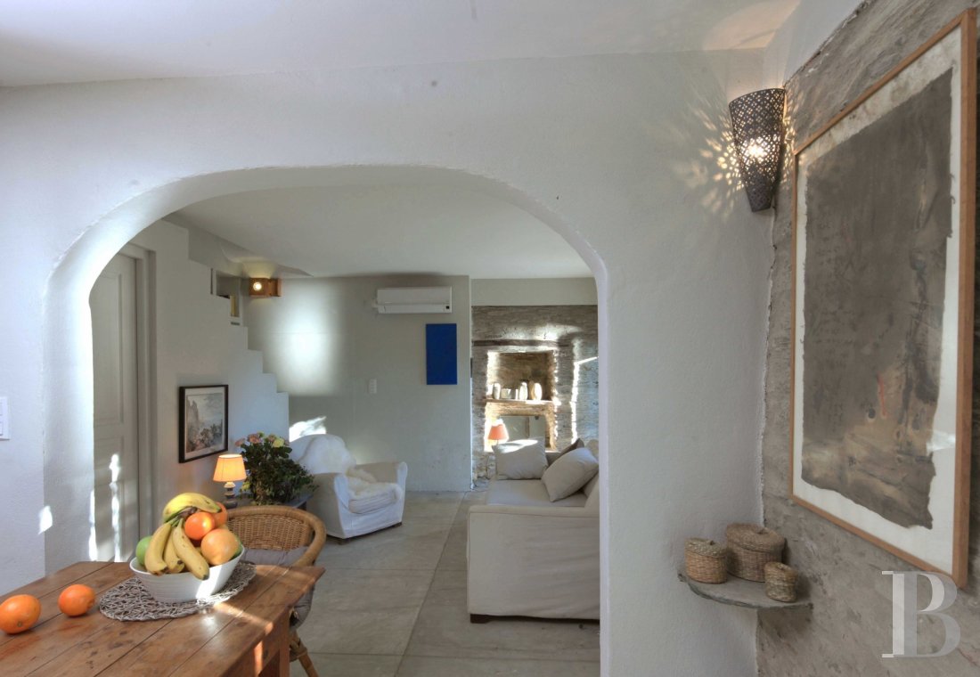 A rustic house with unrivalled views  in the hills of the picturesque village of Nonza - photo  n°16