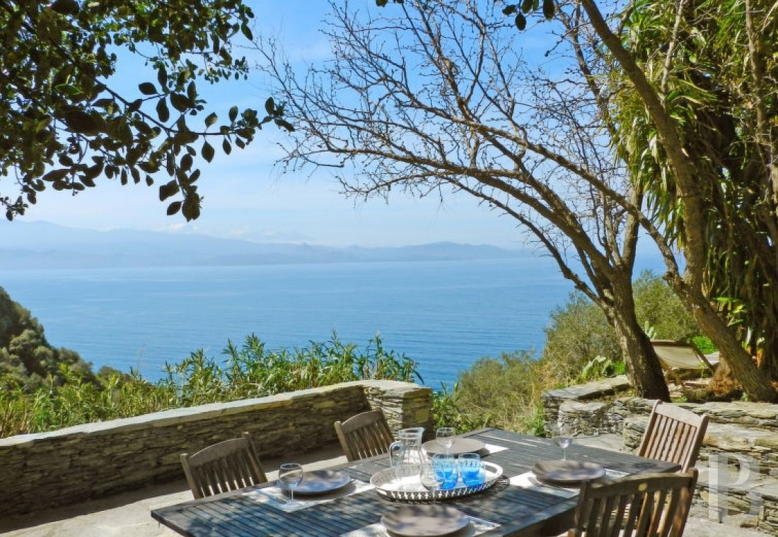 A rustic house with unrivalled views  in the hills of the picturesque village of Nonza - photo  n°4