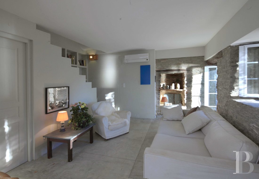 A rustic house with unrivalled views  in the hills of the picturesque village of Nonza - photo  n°17