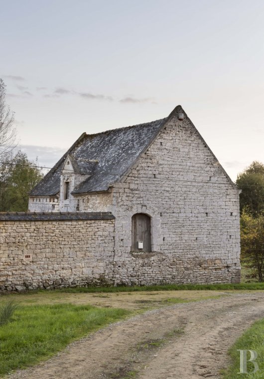 A welcoming manor perched by the edge of a river in the land of shelly sands on the way to Dinan - photo  n°6