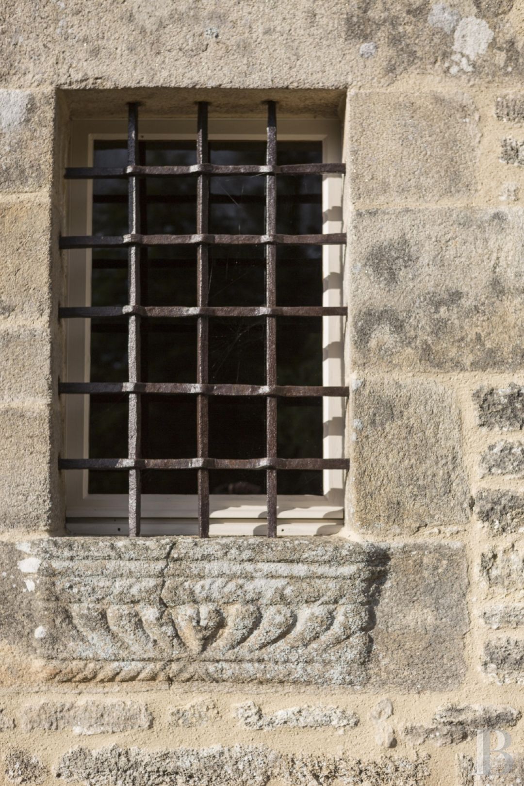 Au pays des faluns, sur la route de Dinan,  un chaleureux manoir ancré au bord d’une rivière - photo  n°10