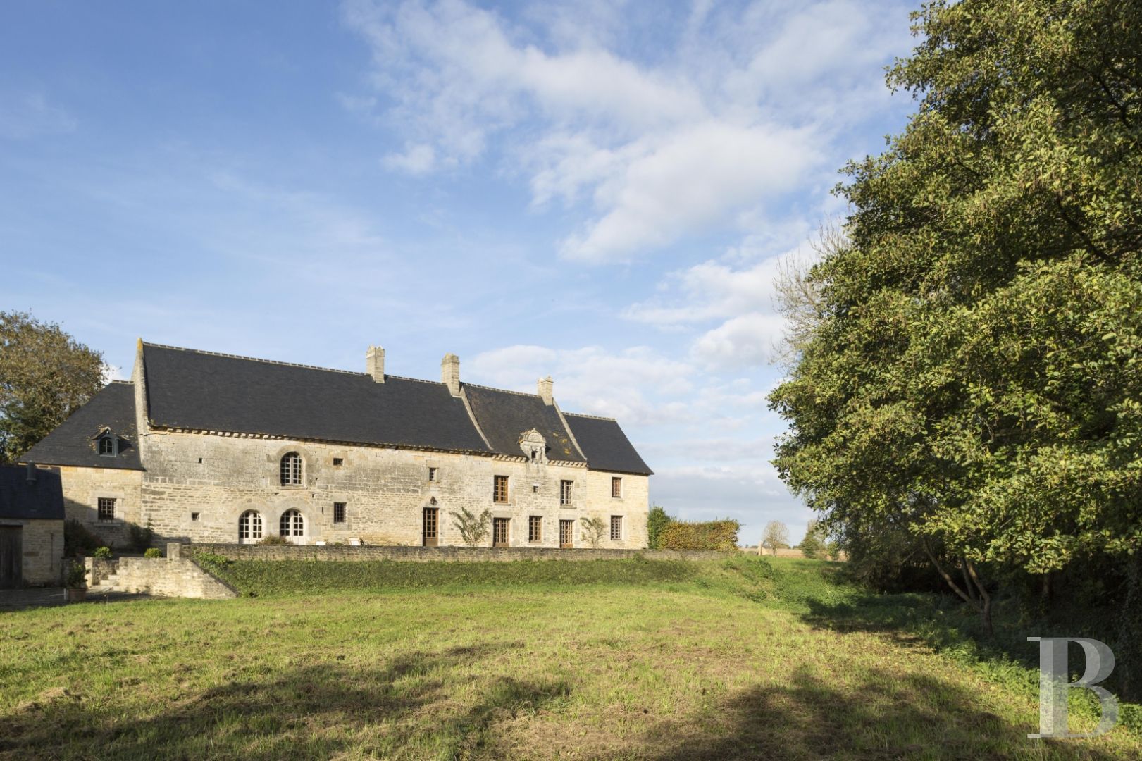 Au pays des faluns, sur la route de Dinan,  un chaleureux manoir ancré au bord d’une rivière - photo  n°5