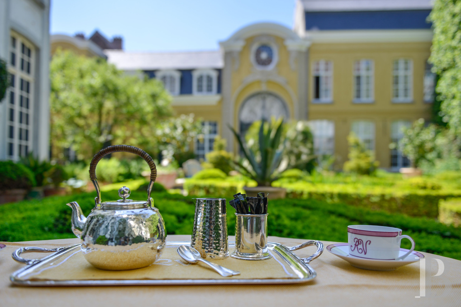 Non loin de la Lys célébrée par les poètes, un remarquable hôtel particulier gantois  - photo  n°40