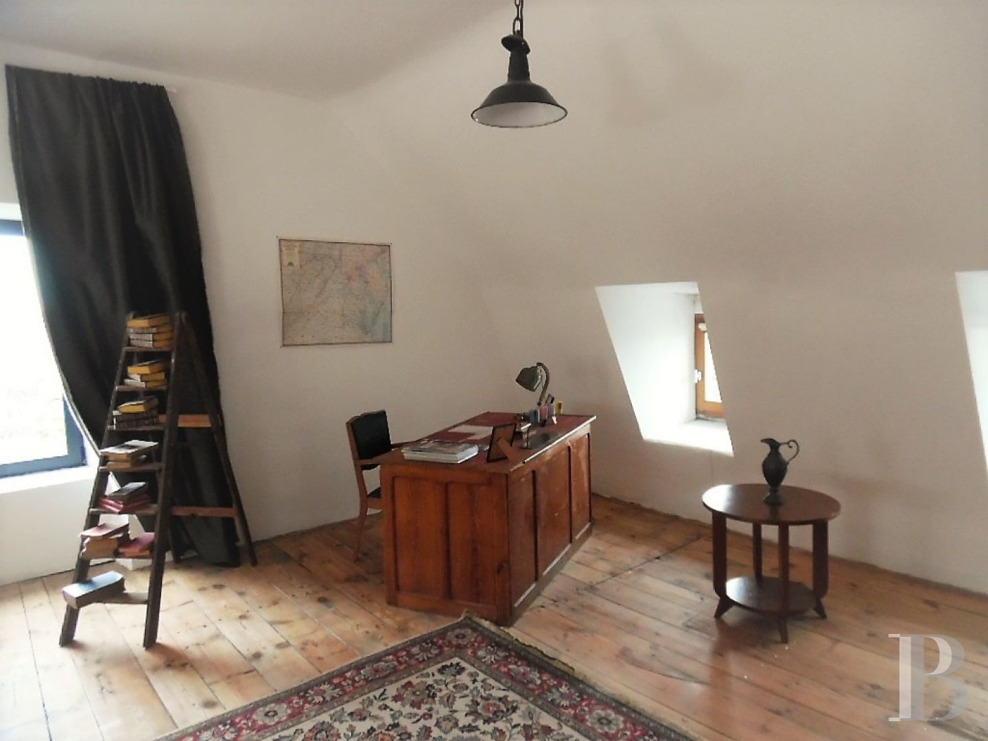 A revived hotel in the heart of Aubrac, on the way to Saint Jacques de Compostelle between Aveyron, Lozère and Cantal - photo  n°14