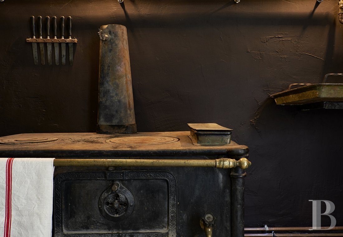 A museum-apartment above a hardware store near to the Old Port in Marseille - photo  n°11