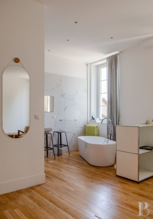 Dans l'Ain, entre Lyon et Genève, une ancienne école transformée en maison d’hôtes - photo  n°12