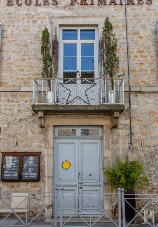 Dans l'Ain, entre Lyon et Genève, une ancienne école transformée en maison d’hôtes - photo  n°4